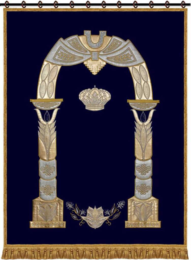 Palatial gate Parochet navy